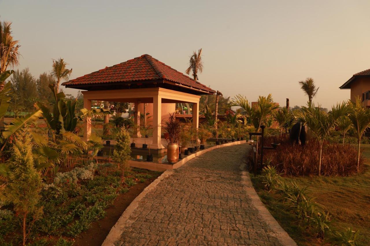Khawāsa The Pench International酒店 外观 照片